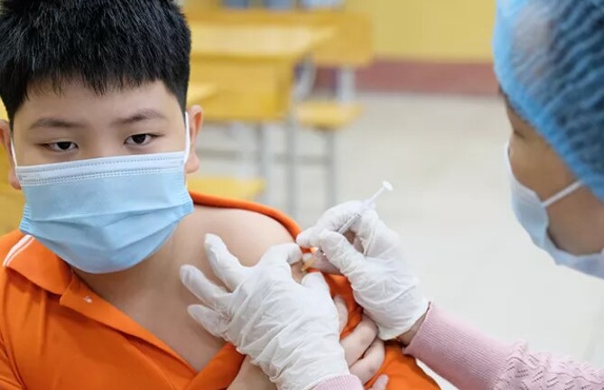 Ngày 18/4: Cả nước ghi nhận hơn 12.000 ca mắc COVID-19 mới 