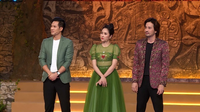 Lê Dương Bảo Lâm “tố” Tường Vi thả thính “trai trẻ” trong cánh gà