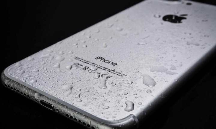 Tin tức công nghệ mới nóng nhất hôm nay 24/6: iPhone vẫn hoạt động dù rơi xuống sông 10 tháng