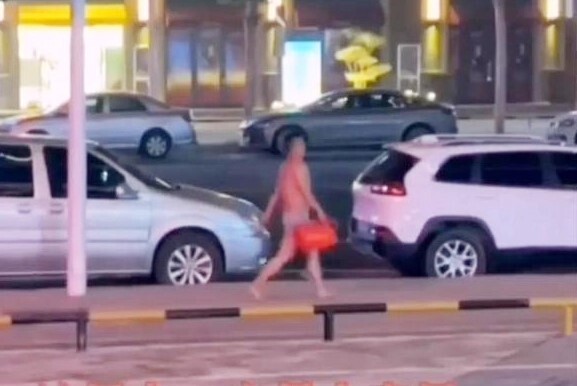 Thẳng thừng đồng ý chia tay, người đàn ông rơi vào cảnh thảm hại vì yêu cầu của bạn gái