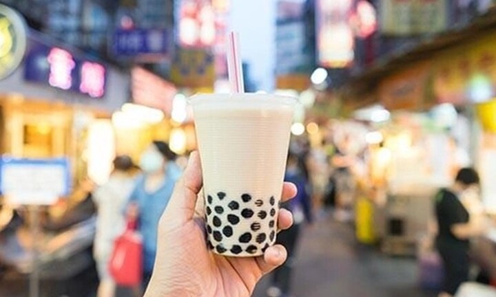 Người phụ nữ 35 tuổi suýt tử vong vì uống trà sữa khi vừa ăn lẩu xong