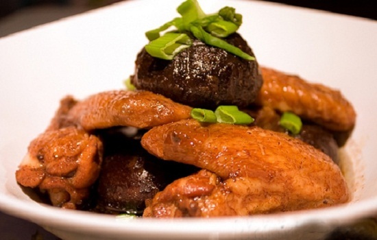 Đầu tuần thử làm cánh gà sốt nấm ngon miễn chê