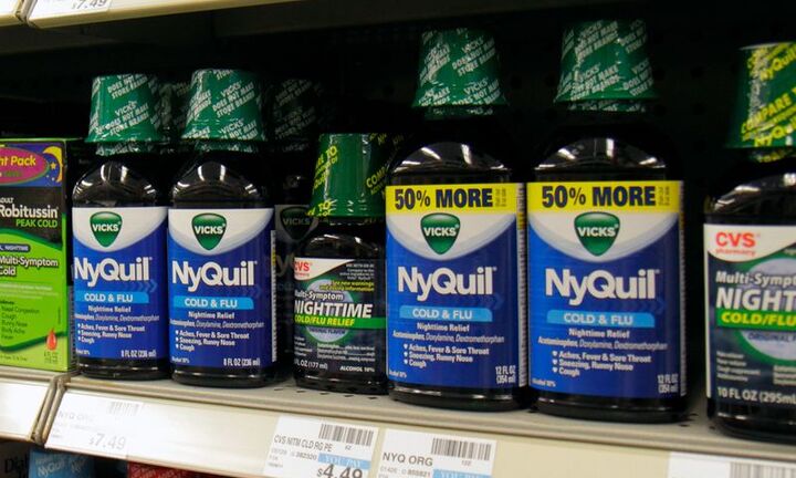 Cảnh báo về thử thách nấu thịt gà với thuốc cảm trên TikTok