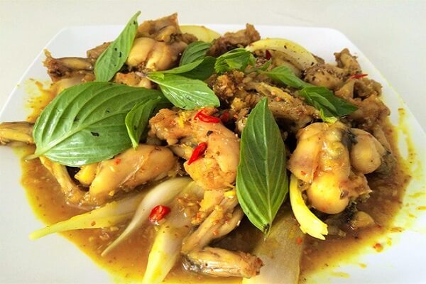 Nồi cơm sạch không còn 1 hạt khi mẹ chế biến thịt ếch theo cách này