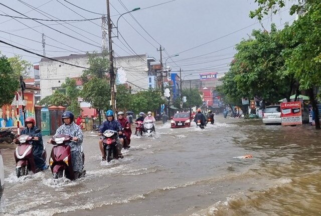 Quảng Bình lên kế hoạch sơ tán gần 20.000 người dân đề phòng ngập lụt, sạt lở đất