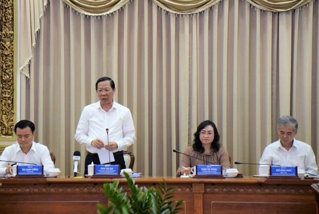 TP.HCM chỉ còn 18 cửa hàng thiếu xăng