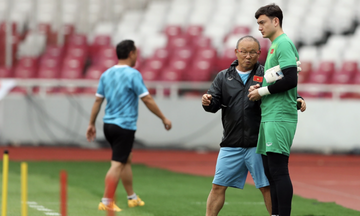 AFF Cup 2022: Đội tuyển Việt Nam làm quen “chảo lửa” Gelora Bung Karno