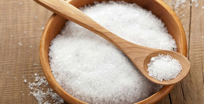 Tại sao người Việt có tục “đầu năm mua muối, cuối năm mua vôi”?