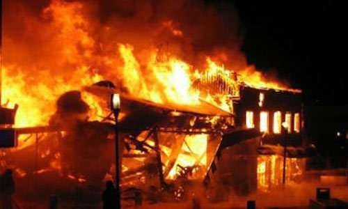 Yên Bái: Em trai tưới xăng đốt nhà anh vào ngày mùng 1 Tết