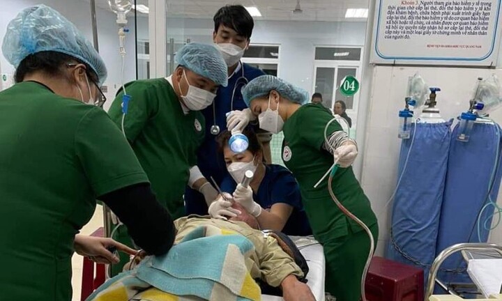 Tin tức đời sống ngày 29/1: Người đàn ông suy hô hấp sau khi ăn đoạn lòng heo 25cm