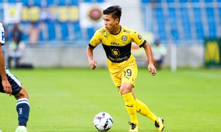 Quang Hải tái xuất Ligue 2, Pau FC vẫn không thể lật ngược tình thế