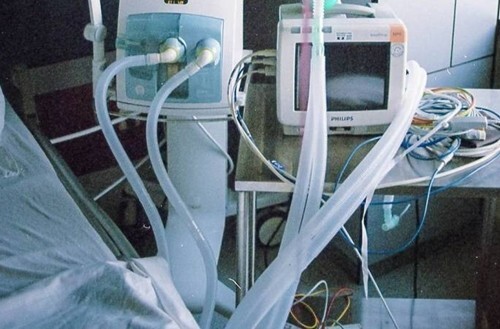 Tưởng bị ung thư máu, người phụ nữ hóa trị 18 tháng rồi suy sụp khi nghe tin sốc