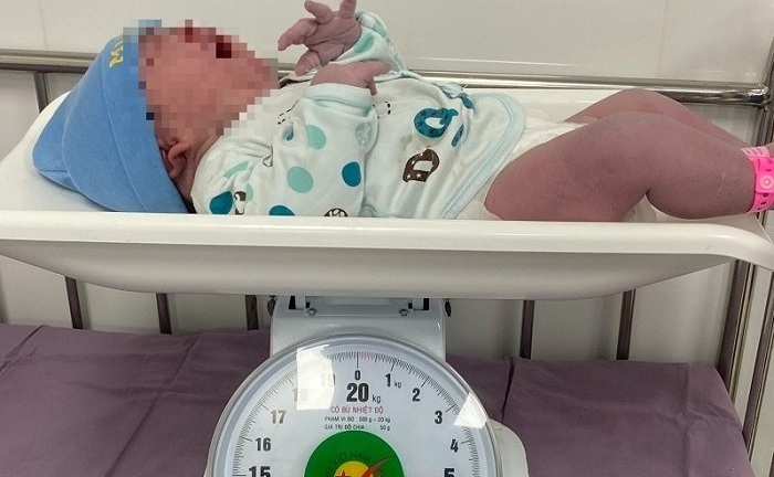 Tin tức đời sống ngày 29/3: Bé gái chào đời với cân nặng tương đương trẻ 2 tháng tuổi