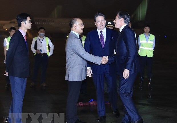 Ngoại trưởng Hoa Kỳ Blinken đặt chân đến Việt Nam, bắt đầu chuyến thăm