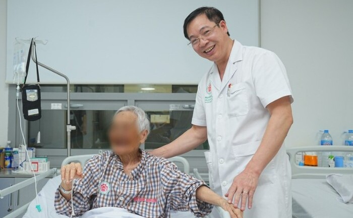 Tin tức đời sống ngày 18/4: Phẫu thuật thành công cho cụ bà 109 tuổi bị ngã gãy xương đùi