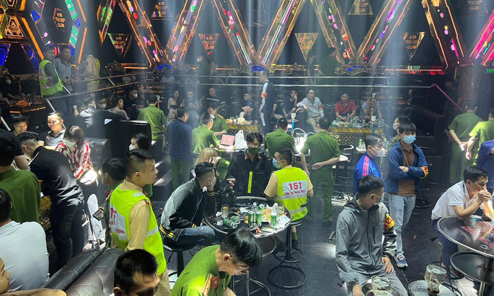 Phát hiện 25 người dương tính với ma túy trong quán bar ở Hải Dương