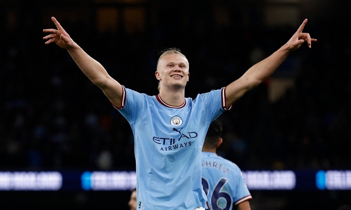 Haaland lập kỷ lục, Man City đòi lại ngôi đầu bảng từ tay Arsenal