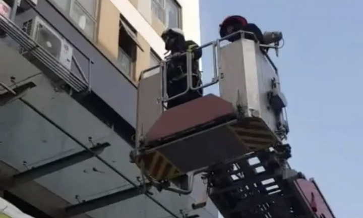 Kịp thời giải cứu bé trai 14 tuổi có ý định nhảy lầu tự tử ở Hà Nội