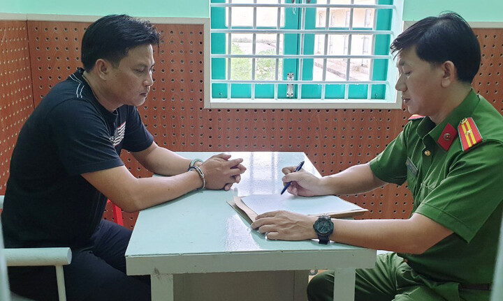 Hậu Giang: Bắt nguyên Chủ tịch, Phó Chủ tịch UBND thị trấn Mái Dầm