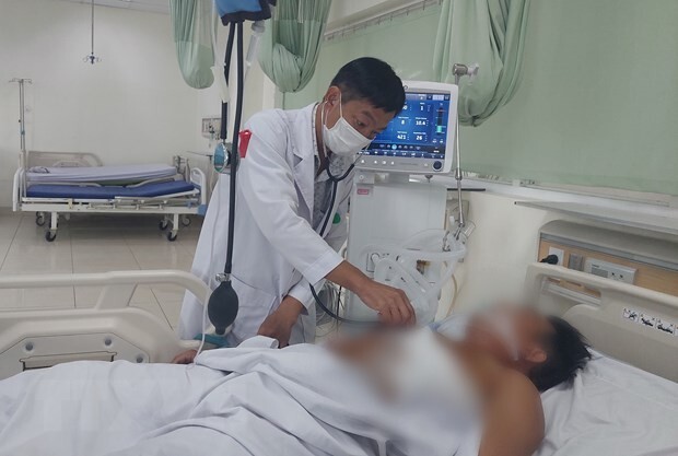 Tin tức đời sống ngày 26/5: Cứu sống người đàn ông có vết thương tim nguy kịch