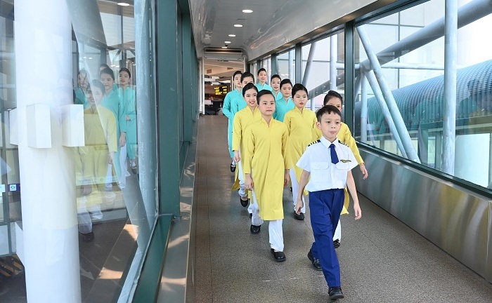 Chuyến bay đặc biệt của Vietnam Airlines với phi hành đoàn “nhí”