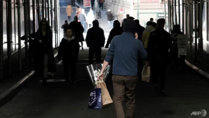 Lạm phát giá tiêu dùng ở Mỹ giảm tháng thứ 11 liên tiếp