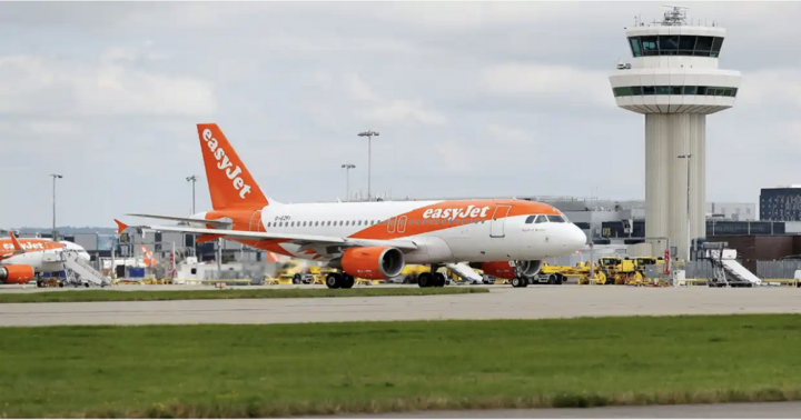 Lý do khiến hãng hàng không Anh EasyJet hủy 1.700 chuyến bay 