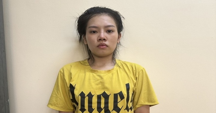 Bình Dương: Cô gái trẻ làm tiếp viên karaoke để... trốn truy nã