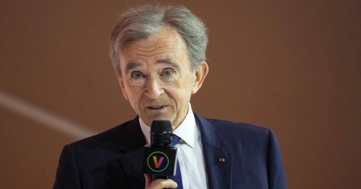 Hé lộ lý do “ông trùm” hàng xa xỉ Bernard Arnault bị điều tra