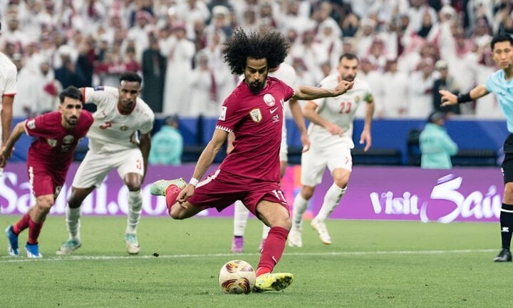 Đánh bại Jordan bằng 3 hattrick phạt đền, Qatar bảo vệ thành công ngôi vô địch Asian Cup