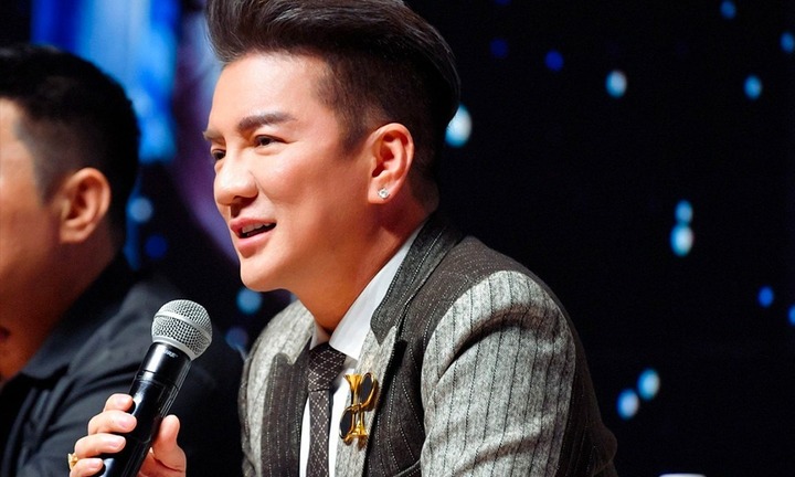 Đàm Vĩnh Hưng bị ngã từ trên cao khi trình diễn ở Mỹ, phải tạm hoãn 2 đêm liveshow