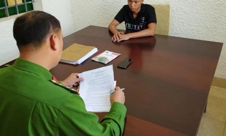 Đắk Lắk: Tạm giữ thanh niên cho học sinh vay lãi nặng lên tới 10.000%/năm