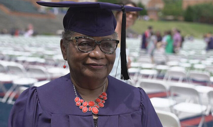 Cụ bà 78 tuổi ở Mỹ vừa tốt nghiệp với tấm bằng đại học mơ ước cả cuộc đời