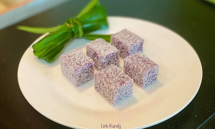 Bánh khoai lang tím phủ dừa, món ngon không thể bỏ qua