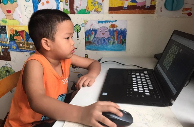 Học sinh tiểu học Bà Rịa - Vũng Tàu phải lùi lịch học trực tuyến vì thiếu thiết bị