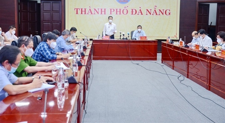 Đà Nẵng cho phép mở lại tiệm sửa xe, cửa hàng sách giáo khoa