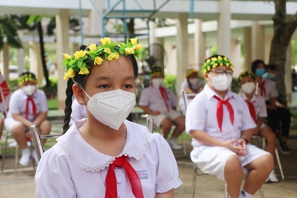 Nhiều tỉnh miền Tây miễn giảm học phí cho học sinh do ảnh hưởng bởi dịch bệnh COVID-19