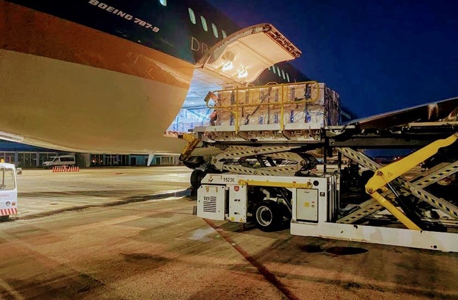 Hơn 1 triệu liều vaccine Abdala của Cuba lên chuyên cơ về Việt Nam