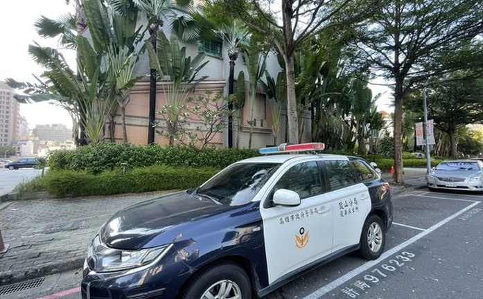 Cặp đôi mãi không chịu trả phòng, nhân viên lên kiểm tra phát hiện cảnh tượng gây sốc nặng