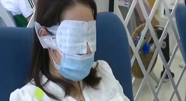 Mắt thường xuyên xuất hiện ảo giác, người phụ nữ ngã ngửa khi biết căn bệnh từ thói quen ăn lẩu quen thuộc