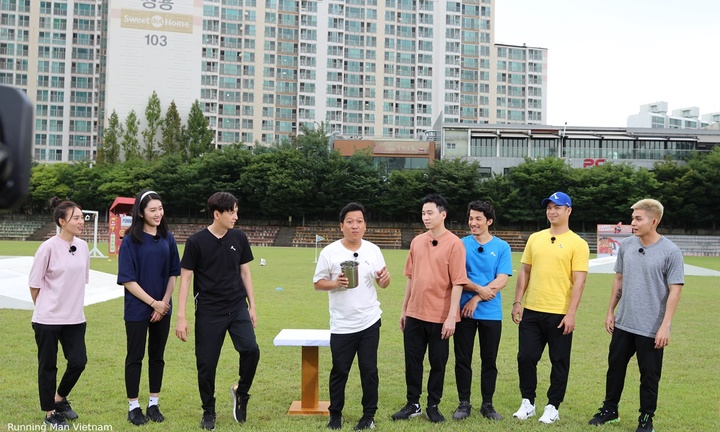 Song Thỏ hoảng hốt, Thúy Ngân giật mình, Lan Ngọc bị Kim Jong Kook bồng lên?