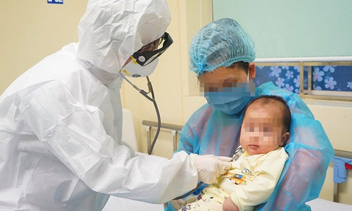 Thời gian ủ bệnh và triệu chứng của trẻ mắc COVID-19