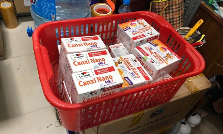 Thu giữ nhiều sản phẩm bảo vệ sức khỏe nghi hàng giả, hàng nhái