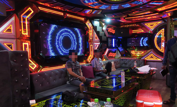 TP.HCM: Bắt quả tang 38 người tụ tập hát karaoke, nhiều trường hợp dương tính ma túy