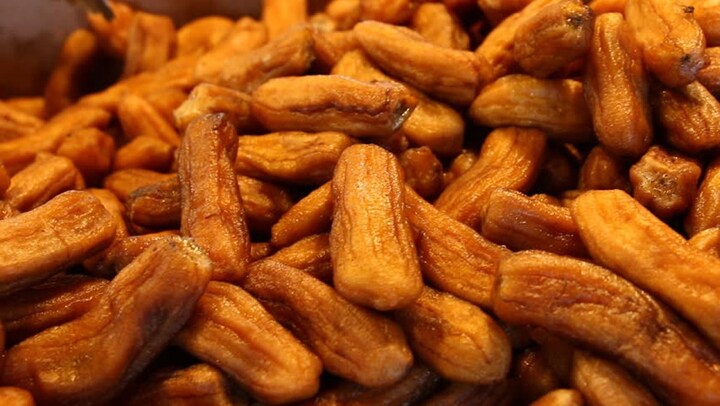 Cách làm mứt chuối ngon hết sảy trong dịp Tết 2022