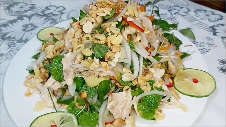 Cách làm nộm gà xé phay chống ngấy ngày Tết