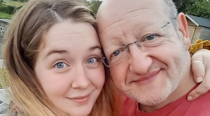 Cô gái 26 tuổi khoe chuyện tình hạnh phúc với bạn trai 58 tuổi bất chấp lời bàn tán