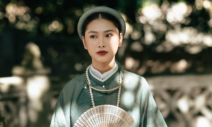 Nét sắc sảo hút hồn của nữ sinh Đại học Điện lực