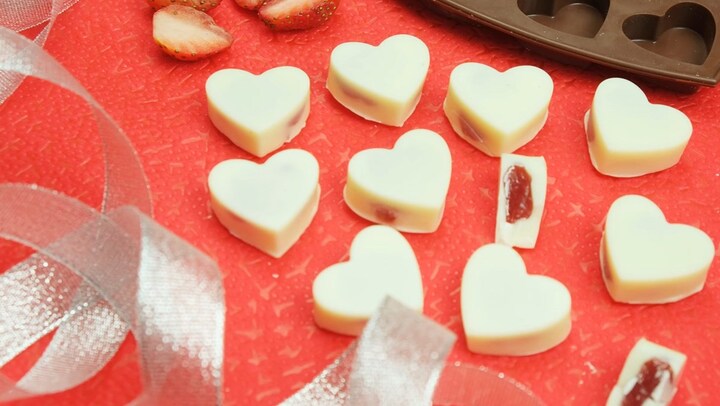 Gợi ý quà tặng Valentine trắng 14/3 ý nghĩa cho người yêu