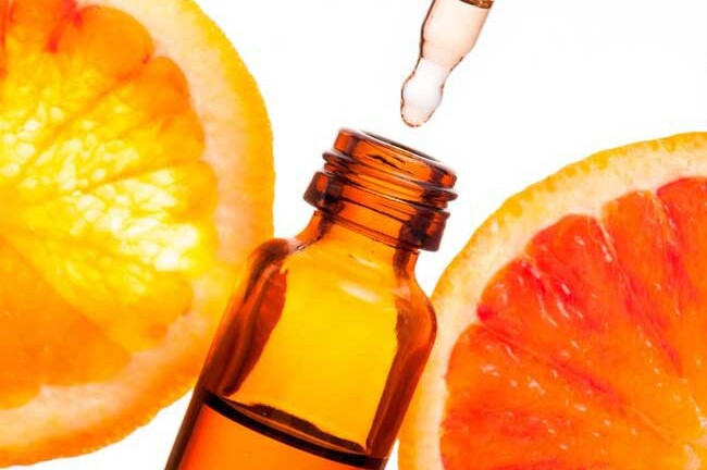 4 sai lầm khi sử dụng serum vitamin C khiến da xấu xí, sạm đi nhanh chóng
